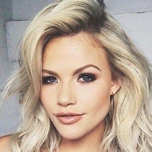 Witney carson age
