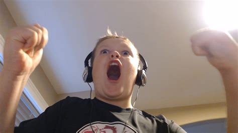 Wizardyensid got a new mic... YouTube
