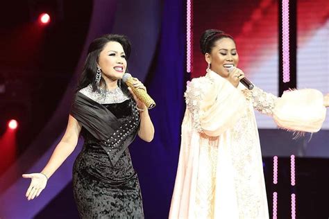 WoRkInG MoM ARTINYa lagu dangdut & ikon fashion 90-an jangan sampai kelewatan Saksikan konten langka untuk peserta buruan sebelum kehabisan botol baru untuk santai image 1