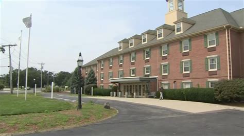 Woburn dealing with influx of migrant families housed in local hotels