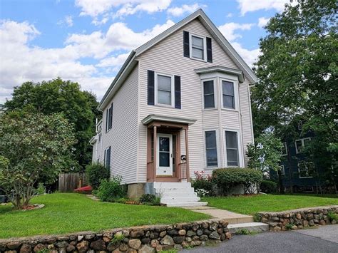 Woburn ma real estate. Rental Price$3,400. For Rent. MLS Number 73225567. Rental. Bedrooms 3. Bathroom 2. Square Feet 1,253. Parking Spaces 1. Well maintained and updated colonial townhome on a cul de sac in Woburn. 3 bedrooms, 1.5 bathrooms & 1 car garage. 