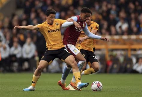 Wolverhampton beats Villa to edge toward EPL survival
