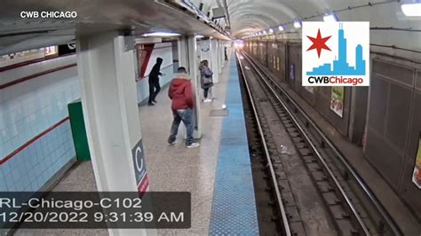 Woman charged after pushing another woman onto CTA Blue Line tracks