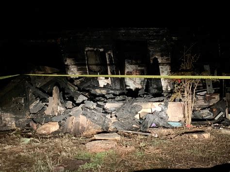Woman dies in overnight DeSoto house fire