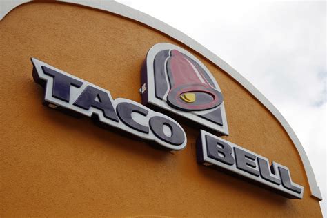Woman facing felony DUI charges after refusing to leave Taco Bell drive-thru