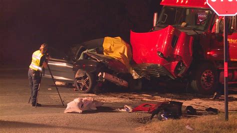 Woman killed in San Marcos 18-wheeler incident