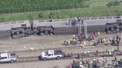 Woman recalls losing mom, aunt in Missouri train derailment
