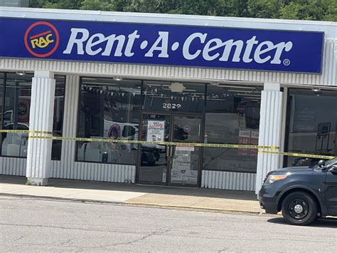 Woman shot during confrontation at Alton Rent-A-Center