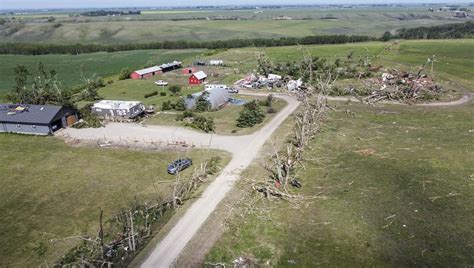 Woman whose home was destroyed by tornado estimates 100 people came to help clean up