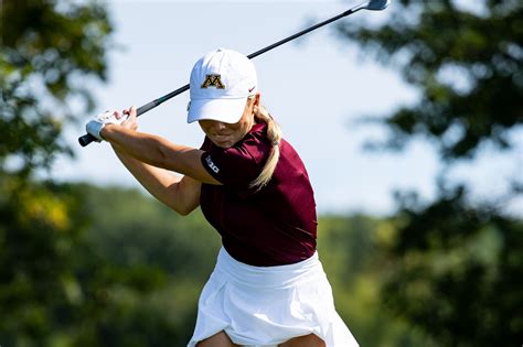 Women’s golf: Gophers freshman Isabella McCauley shoots herself back into contention at NCAA regionals