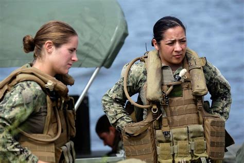 Women in navy seals. Jan 4, 2016 · 100223-N-7883G-072 CORONADO, Calif. (Feb. 23, 2010) Students from Basic Underwater Demolition/SEAL class 281 participate in rock portage on Coronado Island. 