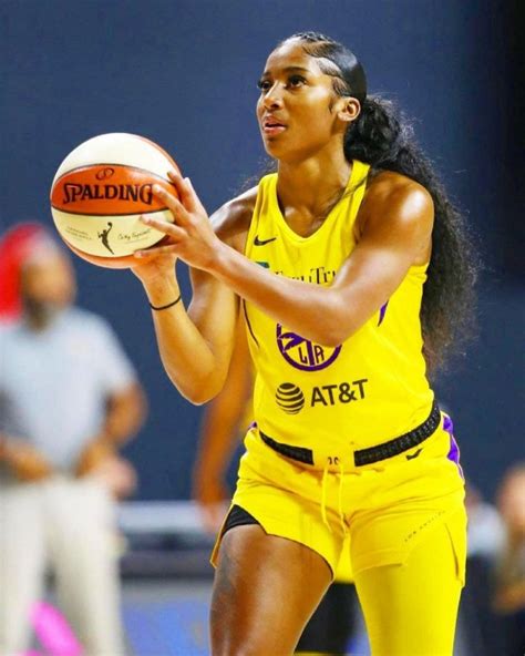 Women nba. May 12, 2011 · Jimmy Powell, a 16-year NBA scout, said size would be an insurmountable barrier for women. "In the NBA, you're always looking for size for position," Powell said. "The average point guard is 6 ... 