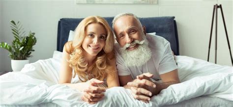 Women who like older men. Photo: Leila George/Instagram. Clinical psychologist Sasha Lynn says there are many reasons young women might find themselves attracted to an older man, but their maturity compared with younger ... 