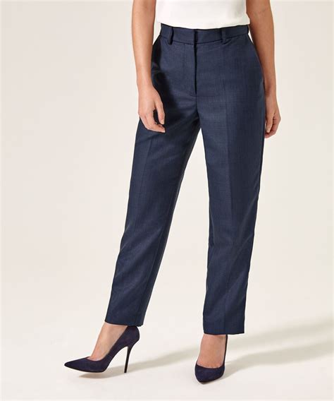 Womens petite trousers. When it comes to finding the perfect dress for petite women, there are a few key elements to consider. From the length of the dress to the cut and fabric, there are many factors th... 