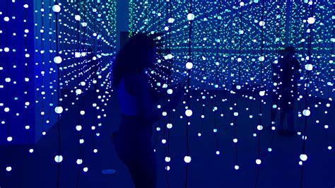 Wonderspaces arizona. I was surprised to find this location is actually within a mall. The exhibits were all pretty interesting and fun to experience, although a bit pricey. I would have preferred to a 