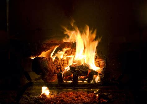 Wood burning banned in Southern California on Christmas Day