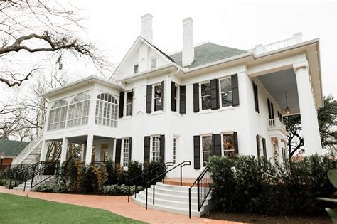 Woodbine mansion. Woodbine Mansion in Round Rock is such a special and magical place for a wedding, and London + Christian’s wedding was absolutely no exception! Originally built in 1900, this home was purchased by the Levin family in 2018 and quickly renovated into one of the most stunning wedding venues in Central Texas. Though it is certainly rich in … 