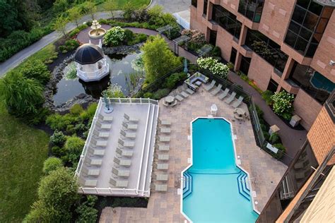 Woodcliff hotel and spa. Woodcliff Hotel & Spa donates auction & raffle. Request donations website, 30 days in advance. Woodcliff Hotel & Spa provides guests a a refined and elevated experience with smart luxuries, Jacuzzi® suites and full service dining. 