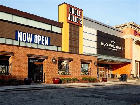 5 Woodfield Mall, Schaumburg, IL 60173-5097. Read Reviews of Woodfield Mall. Burger King. Be the first to review this restaurant. 5 Woodfield Mall Vc09. 0 miles from Woodfield Mall. Order Online. Charleys Philly Steaks. #197 of 251 Restaurants in Schaumburg.. 