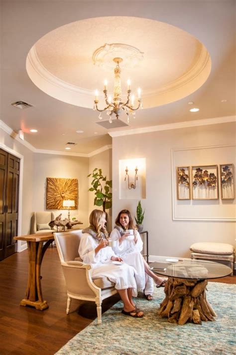 Woodhouse day spa dallas. Updated April 2021. Woodhouse Spa. Woodhouse has been around for more than 20 years actually! It was founded in 2001 in the small Texas town of Victoria. It’s now grown … 
