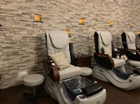 Welcome to The Woodhouse Day Spa in Saint Petersburg, Florida! ... Florida! We are conveniently located in the heart of downtown St. Pete, your oasis from the city life! We would like to invite you to our Woodhouse Experience. ... 208 reviews . 75 1st St. S. St. Petersburg, FL 33701 (727) 228-1646 .... 