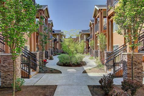 Woodland apartments bellevue. Discover Woodside East Apartments in the Crossroads area of Bellevue, WA where we offer 1, 2 & 3 bedroom apartments with stylish features near Crossroads Mall. APPLY NOW (425) 549-9701 
