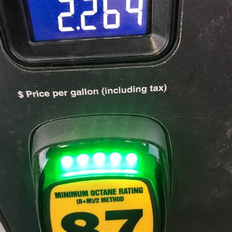 BP in Carpentersville, IL. Carries Regular, Midgrade, Premium, Die