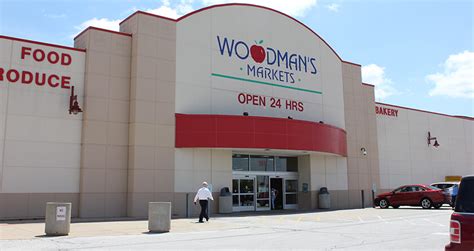 Woodmans north aurora. COVID update: Woodman's Market has updated their hours, takeout & delivery options. 227 reviews of Woodman's Market "Take it on good authority that they have a bunch of vegan items here, things you can't find at TJ's or the regular grocery stores. 24 hour shopping for me is a plus, debit/cash only a slight drawback, they don't staff enough … 