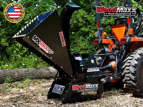 Woodmaxx. The WoodMaxx MX-8800 requires a tractor with a category 1 or 2 three-point hitch and at least 20 HP at the PTO. Chipping capacity is directly related to horsepower and torque, therefore with 20 HP you can expect to chip 4″ hard wood and 6″ soft wood. With 50+ HP you can expect to chip any material up to 8″ in diameter with no trouble. 