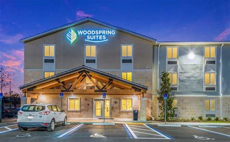 WoodSpring Suites Bradenton is an extended stay hotel featuring in-room kitchens, free basic WiFi, guest laundry facilities, and pet-friendly rooms. Located near the Sarasota-Bradenton International Airport. Book now!