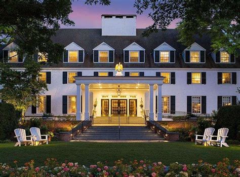 Woodstock inn vermont. The Arthur Wilder Suite Pays homage to the visionary manager of the Woodstock Inn from 1897 to 1935. Among the first people to promote Vermont’s appeal as a winter destination, he was also a gifted painter … 