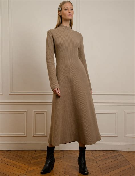 Wool dresses. Wool Dresses. Masterfully crafted, our edit of wool dresses are exemplary of our tailoring expertise. Timeless yet contemporary, bring a layer of luxury to your wardrobe. Hide Filters Show Filters Filters Sort By 1 styles 1 styles available Product Model Filters Close. FIT Regular (1) HOBBS SUSTAIN LIMITED EDITION STYLE Fit ... 