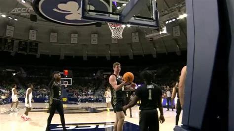 Woolbright, Jones lead Western Carolina to 71-61 victory over Notre Dame