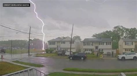 Worker struck by lightning in New Jersey revived by police officer