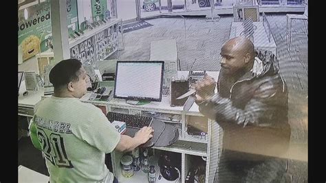 Workers describe robberies at knifepoint at Jamaica Plain cell phone stores as police investigate