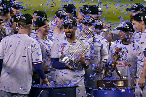 World Series 9-inning games averaged 3 hours, 1 minute  –  fastest since 1996