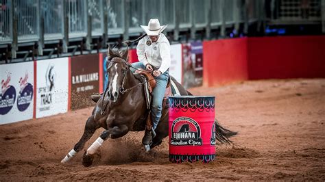 The September 30th deadline is fast approaching, which means some WPRA cowgirls are solidifying their spots in the Top 15, while others are fighting on the bubble. Brittany Pozzi Tonozzi continues to dominate in barrels. Her amazing horses, Birdie and Benny, have carried her to a $60,000 lead over Jordon Briggs. The breakaway race is TIGHT.. 