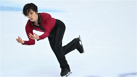 World figure skating champion Shoma Uno takes control in Cup of China