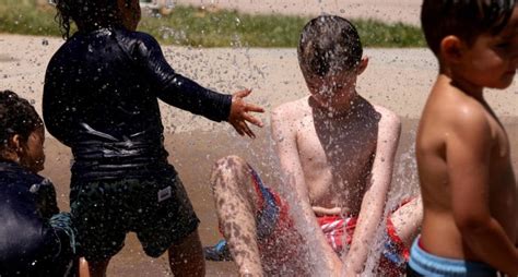 World swelters to unofficial hottest day on record