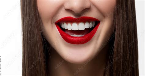 Would You Date Someone With False Teeth? (girl, single, hubby ...