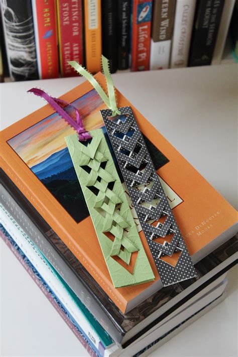 Wrapping Paper Bookmarks : 6 Steps (with Pictures) - Instructables