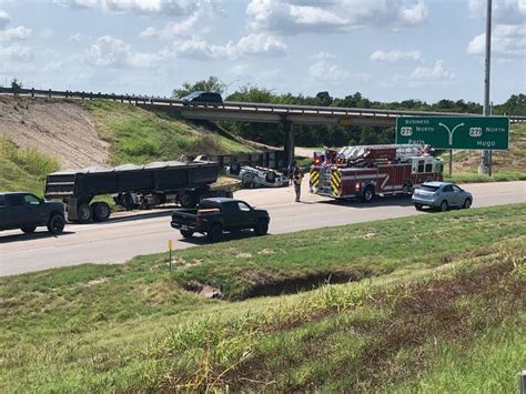 HOPKINS COUNTY, Texas — Four people are dead and seven more were injured following a multi-vehicle crash in Hopkins County on Sunday. According to the Texas Dept. of Public Safety, around 5:45 p .... 