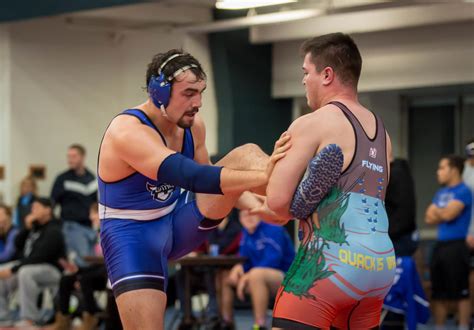 Wrestling Opens Season at Luther Open on Saturday