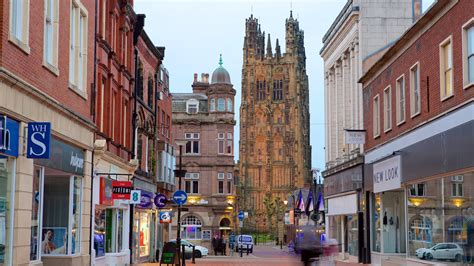  The eastern part of North Wales contains the most populous areas, with more than 300,000 people living in the areas around Wrexham and Deeside. Wrexham, with a population of 65,692 at the 2011 census [20] in its built-up area, it is North Wales' largest city. The total population of North Wales is 696,300 (2017). . 