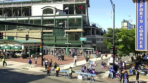 EarthCam and Sports World Chicago deliver fantastic live views of Wrigley Field. Home to the Chicago Cubs, watch as fans head towards the entrance for the start of a new game.. 