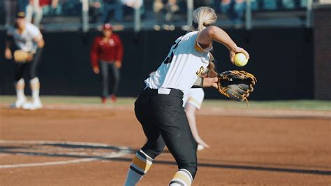 The Art of Softball: Sydney McKinney Paints a Portrait of Success in Many Fields. Sydney McKinney is one of the best hitters in NCAA Division I history. Off the field, the Wichita State senior is just as talented with a paintbrush in her hand. D1Softball Top 25: Washington Jumps Into Top 5; Fullerton Enters.. 