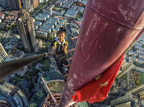 Wu yongning death no blur. The 26-year-old daredevil Wu Yongning was attempting a "rooftopping" challenge 