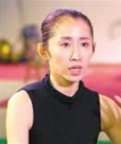 Wu zhengdan biography examples