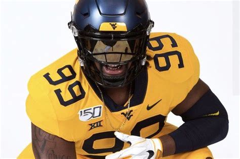 Wvu football recruiting 247. 15 Ara 2021 ... ... football's early signing period got underway. “These guys are not ... Both Rivals.com and 247 Sports rank the 19-member group for 2022 at No. 