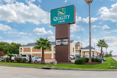 Www.qualityinn.com - 3.6. Value. 3.5. See why so many travelers make Quality Inn & Conference Center Tampa their hotel of choice when visiting Tampa. Providing an ideal mix of value, comfort and convenience, it offers a family-friendly setting with an array of amenities designed for travelers like you. For those interested in checking out popular …